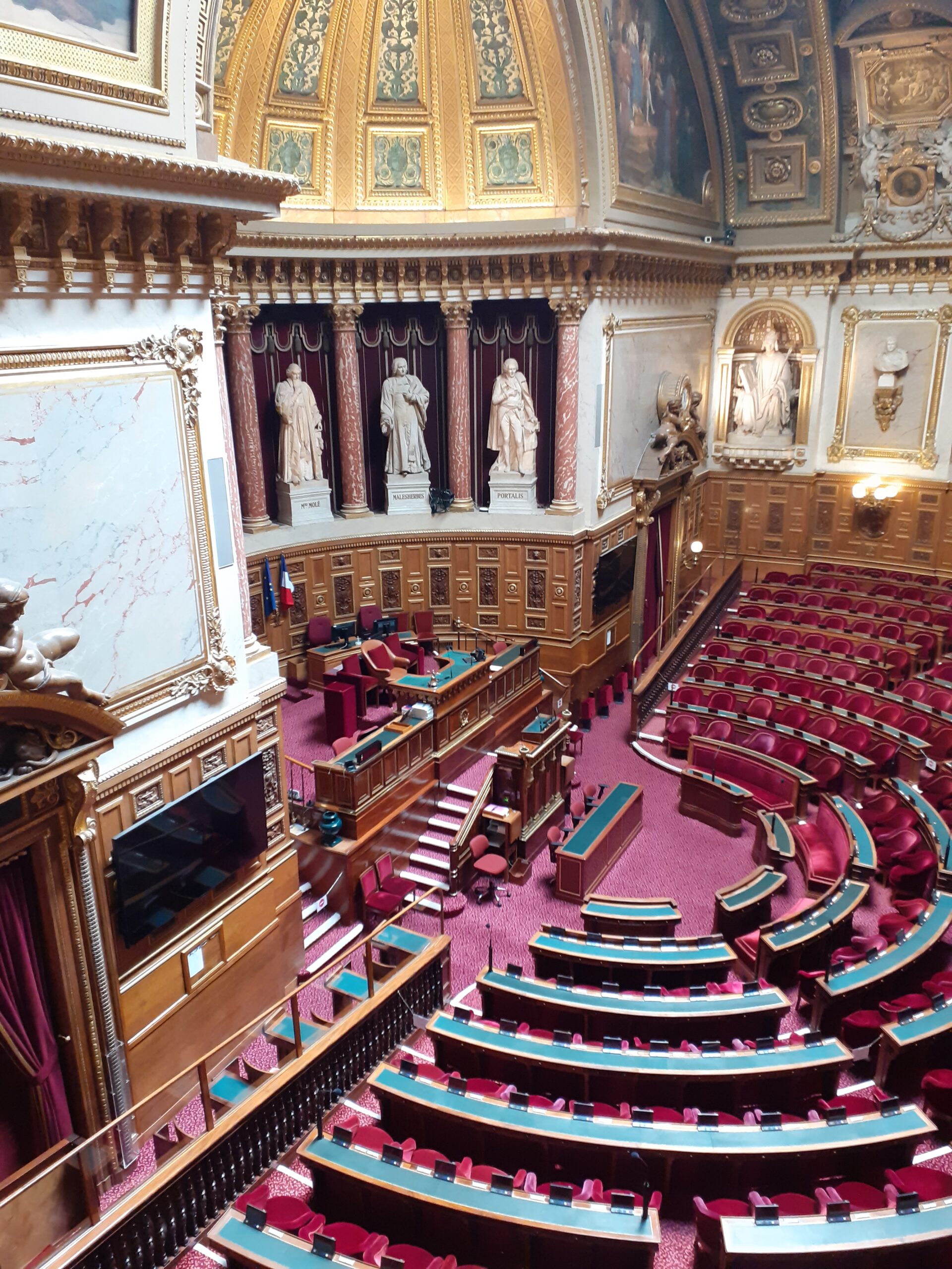 capeb71-senat-3